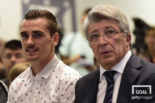 아틀레티코 마드리드 선수 앙투완 그리즈만(좌)과 회장 엔리케 세레소(우). 사진=게티이미지