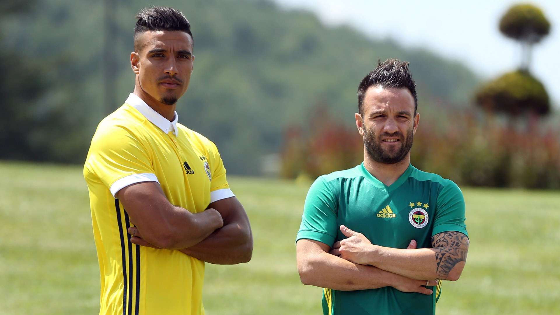 Nabil Dirar Mathieu Valbuena Fenerbahce