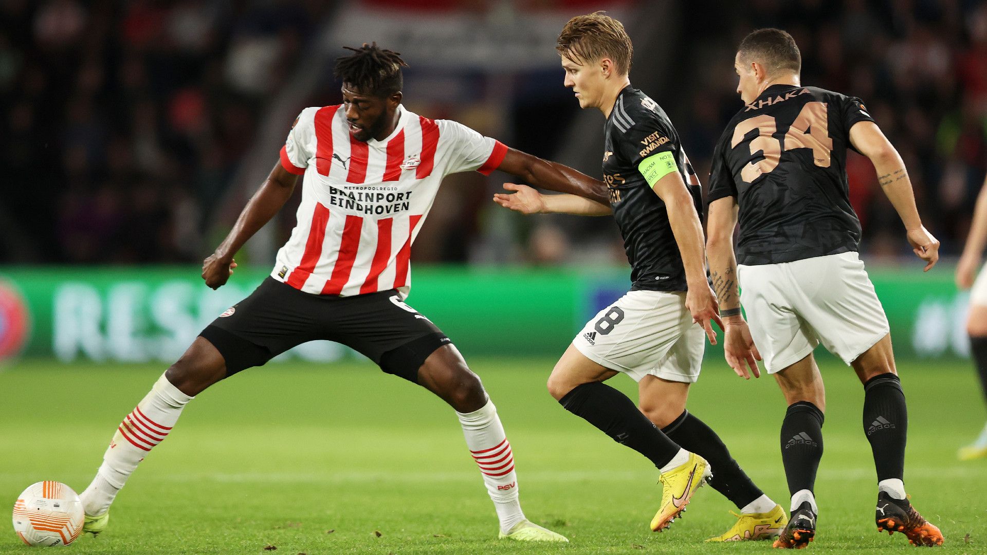 IBRAHIMA SANGARE PSV MARTIN ODEGAARD ARSENAL EUROPA LEAGUE 27102022