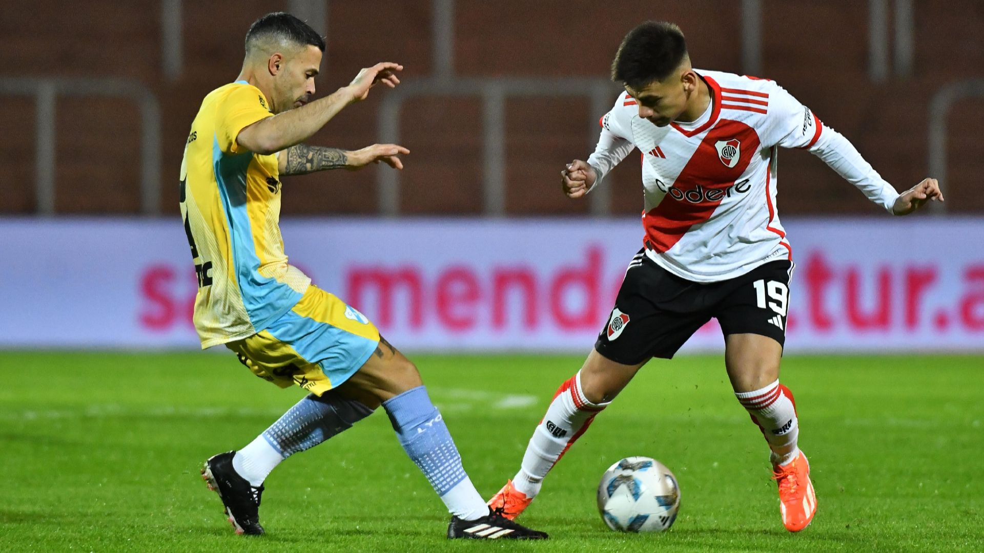Claudio Echeverri River Temperley Copa Argentina 21052024