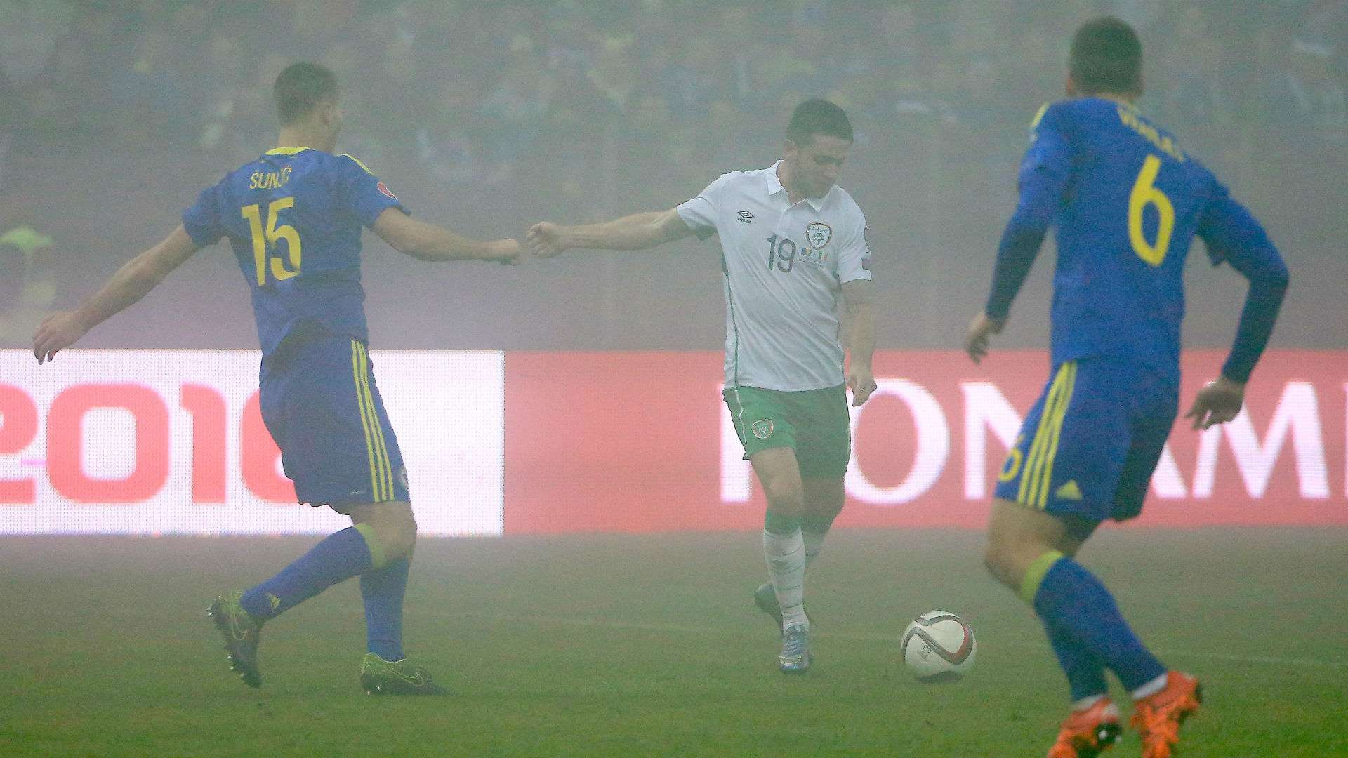 Robbie Brady Euro 2016 qualifying Bosnia v Ireland