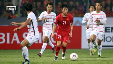 Vietnam vs Cambodia AFF Suzuki Cup 2018. Đình Trọng. Đình Trọng chấn thương. Đình Trọng bị gạch tên khỏi danh sách U23 Việt Nam. U23 Việt Nam. HLV Park Hang-seo. HLV Park. Lịch thi đấu VCK U23 châu Á 2020. Trực tiếp VCK U23 châu Á 2020. Lịch thi đấu U23 Việt Nam. Danh sách U23 Việt Nam. Nguyễn Quang Hải. Đoàn Văn Hậu. Park Hang-seo. Trực tiếp bóng đá.