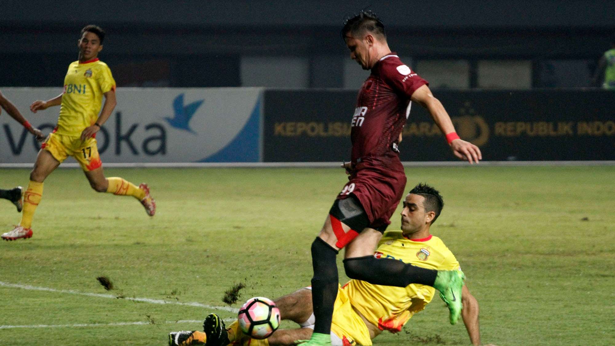 Otavio Dutra - Bhayangkara FC & Pavel Purishkin - PSM Makassar Pekan Ke-30