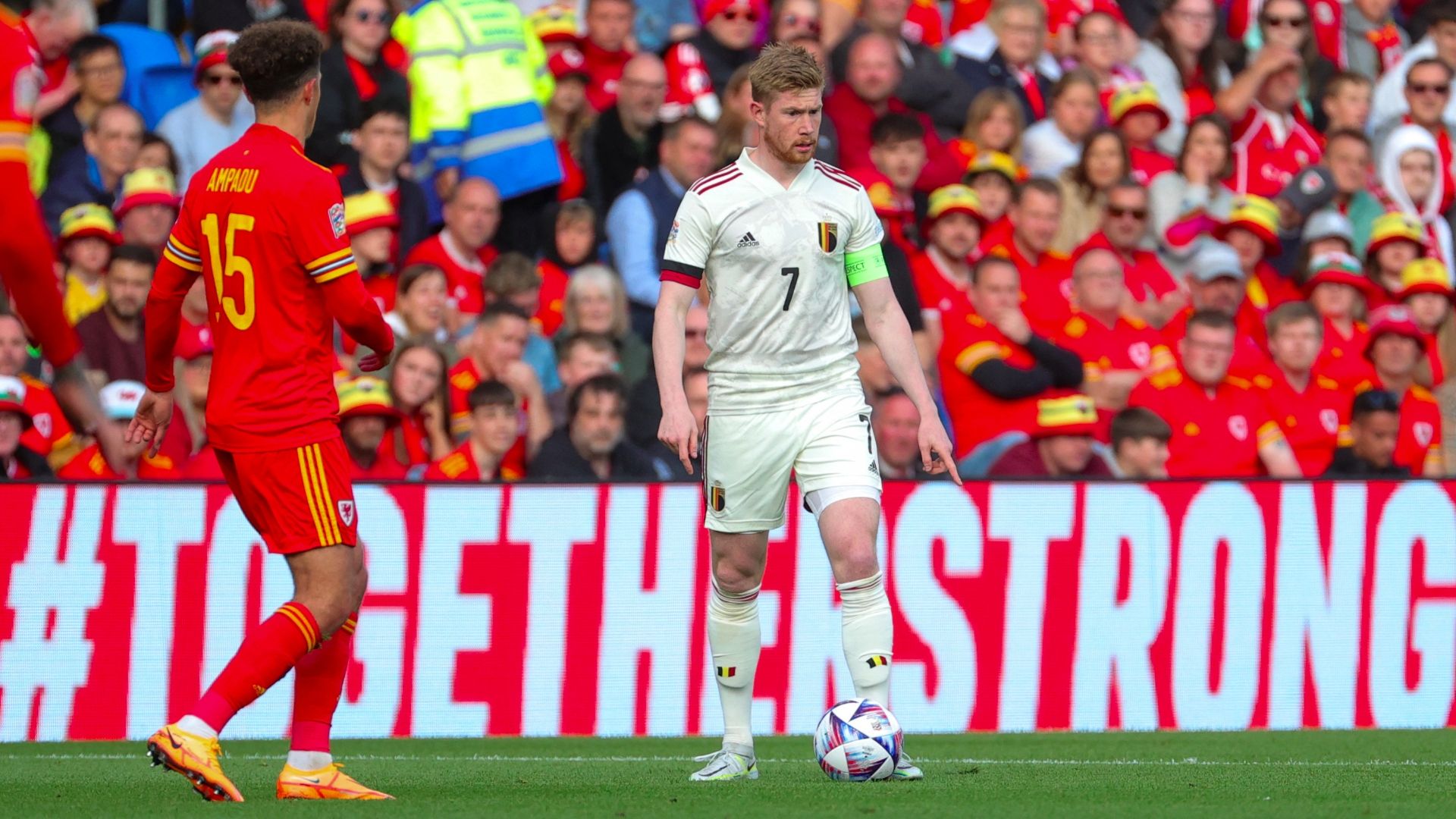 Gales vs. Bélgica De Bruyne