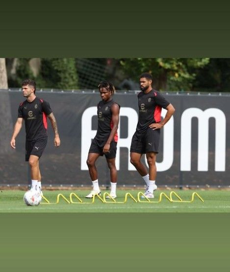 Christian Pulisic training drill