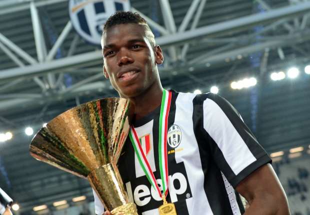 Pogba with Scudetto's trophy - Juventus