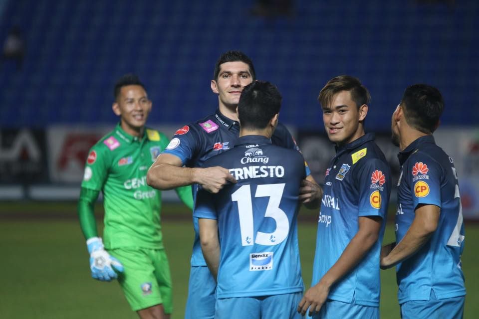 อเลกซ์ คาปิโซดา