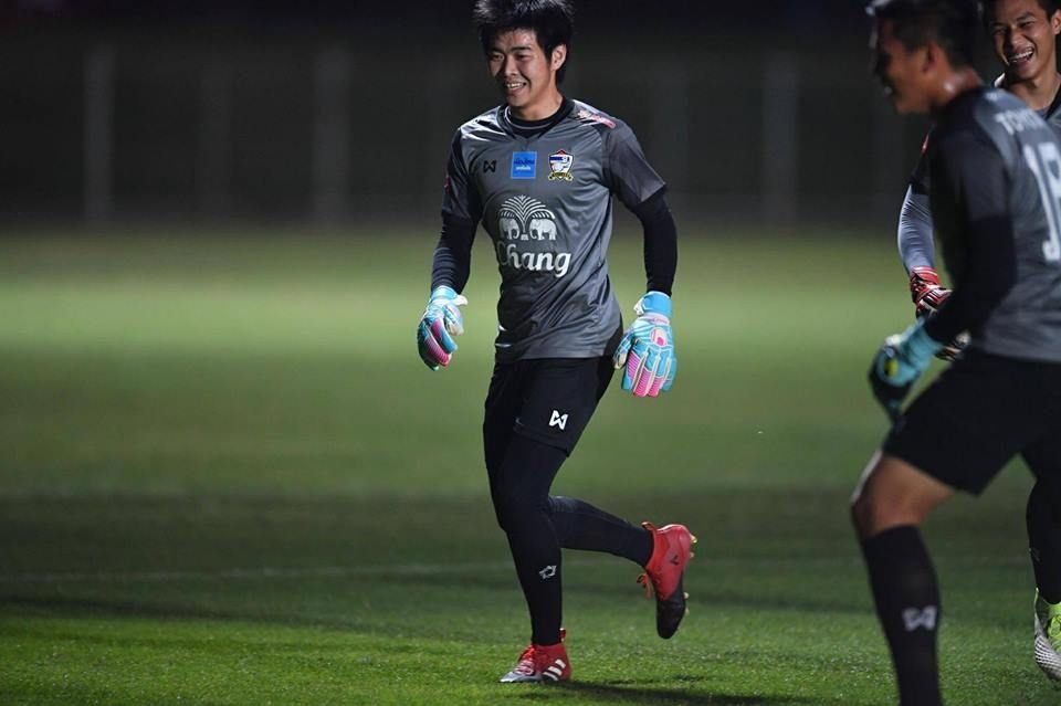 รัตนัย ส่องแสงจันทร์
