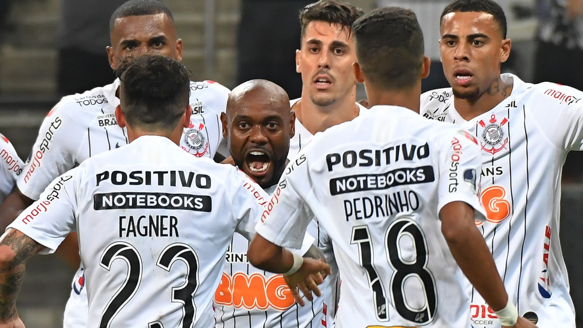 Vagner Love Corinthians Deportivo Lara Sudamericana 23052019
