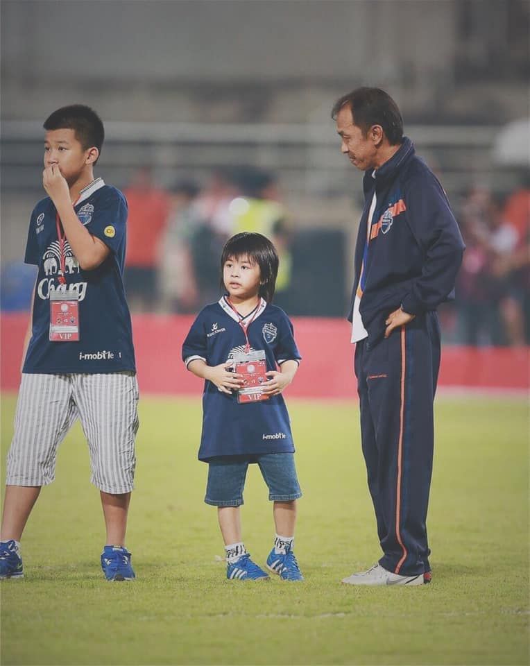 กนกพล ปุษปาคม