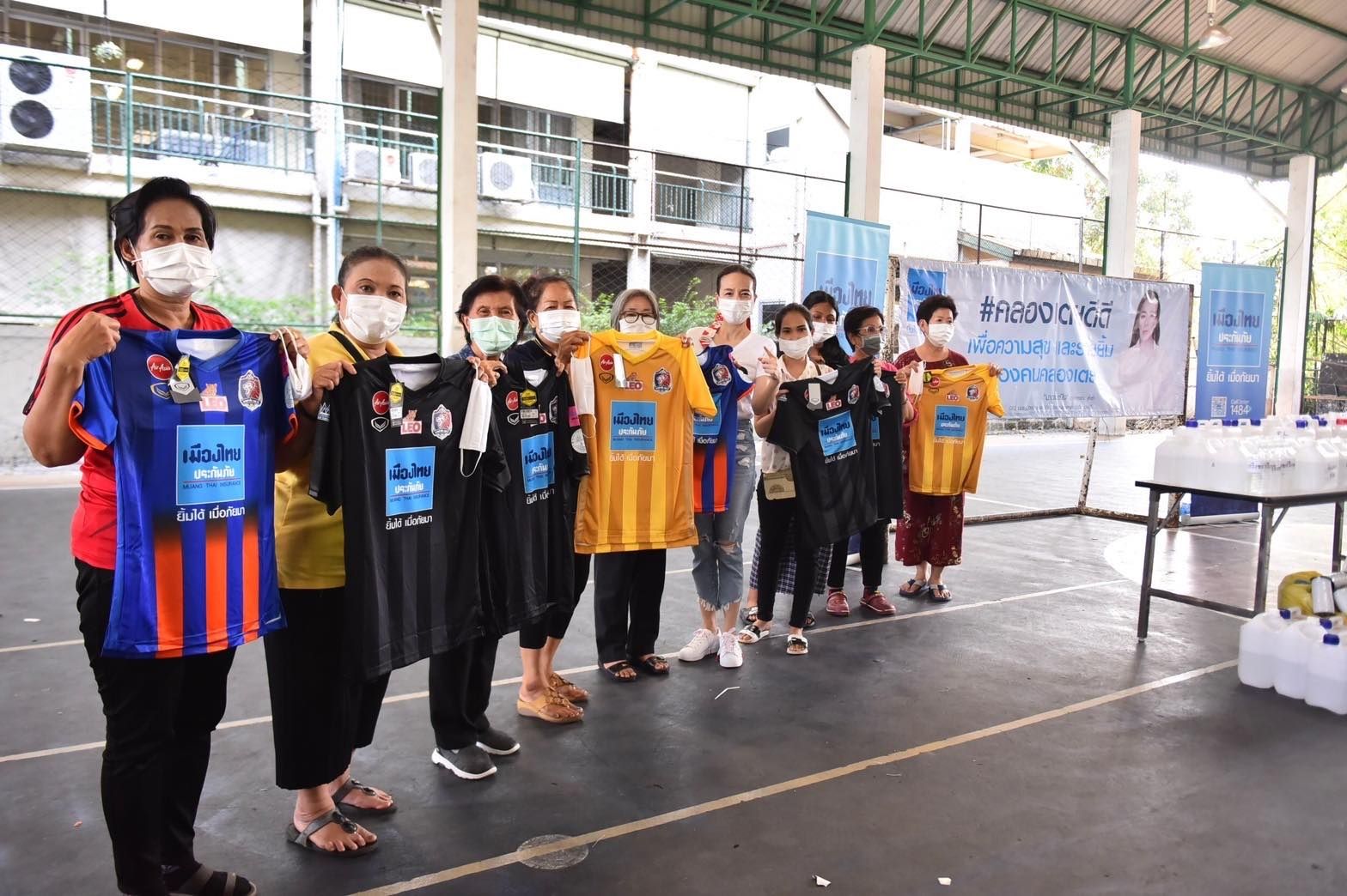นวลพรรณ ล่ำซำ