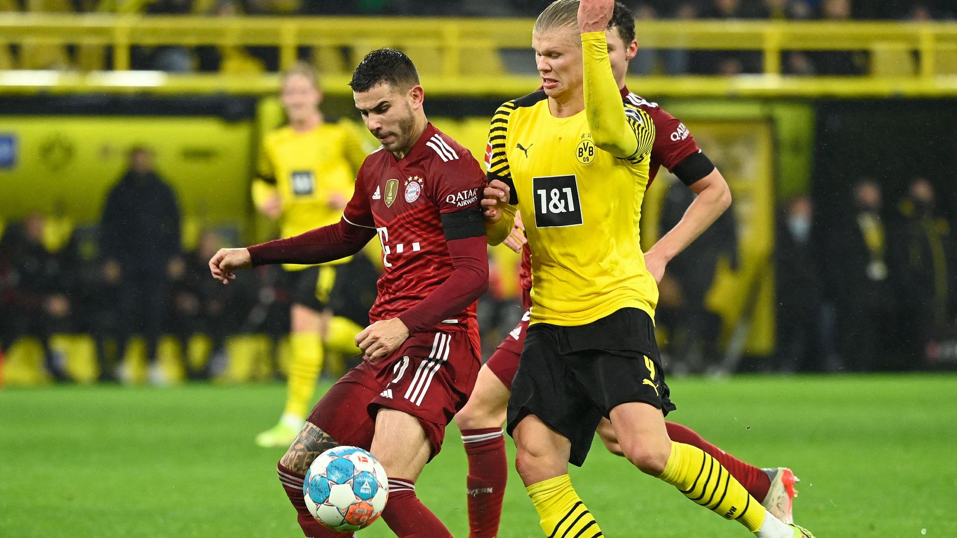 LUCAS HERNANDEZ BAYERN MÜNCHEN BUNDESLIGA 04122021