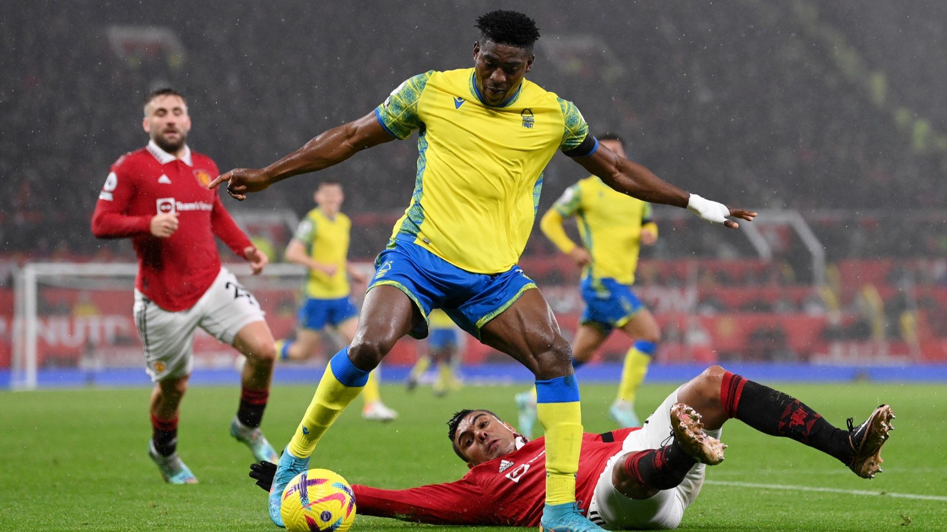 Awoniyi-Forest-Man-Utd-2022