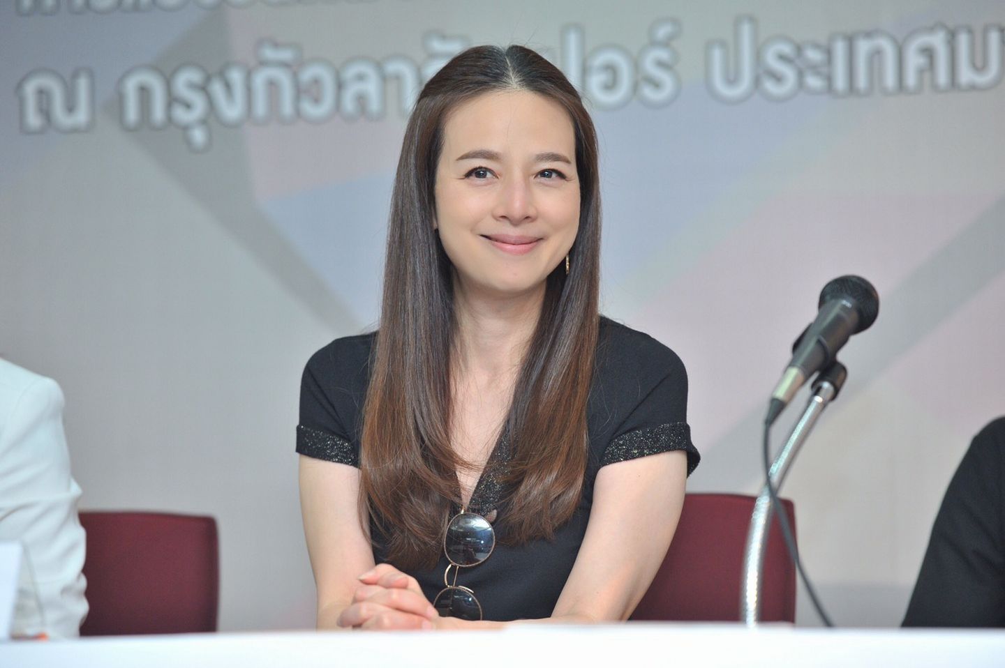 นวลพรรณ ล่ำซำ