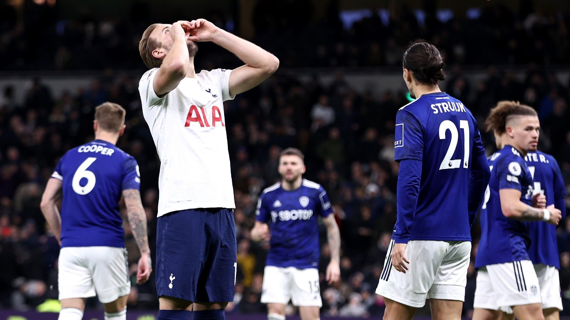 Harry Kane Tottenham vs Leeds Premier League 2021-22