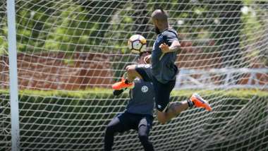 151119 Arturo Vidal en Colo Colo