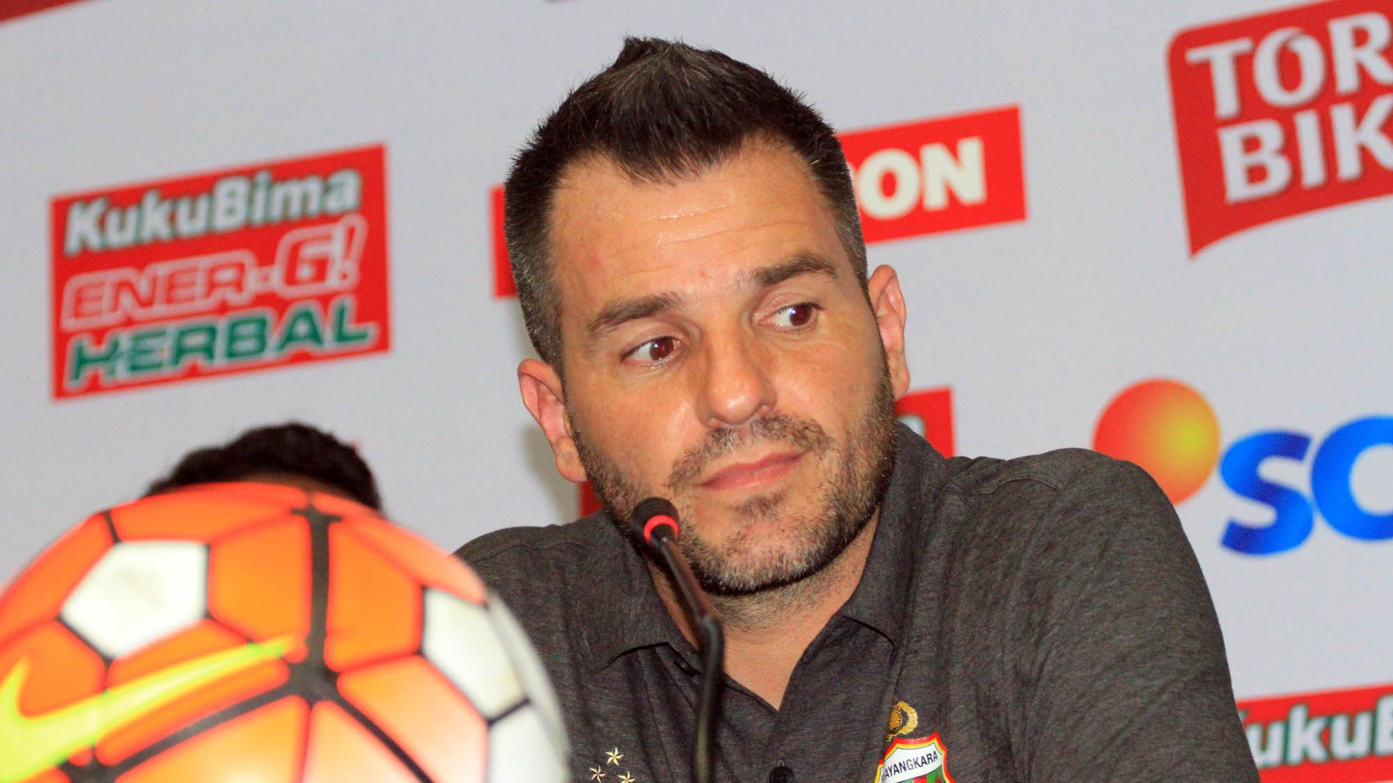 Simon McMenemy - Bhayangkara FC