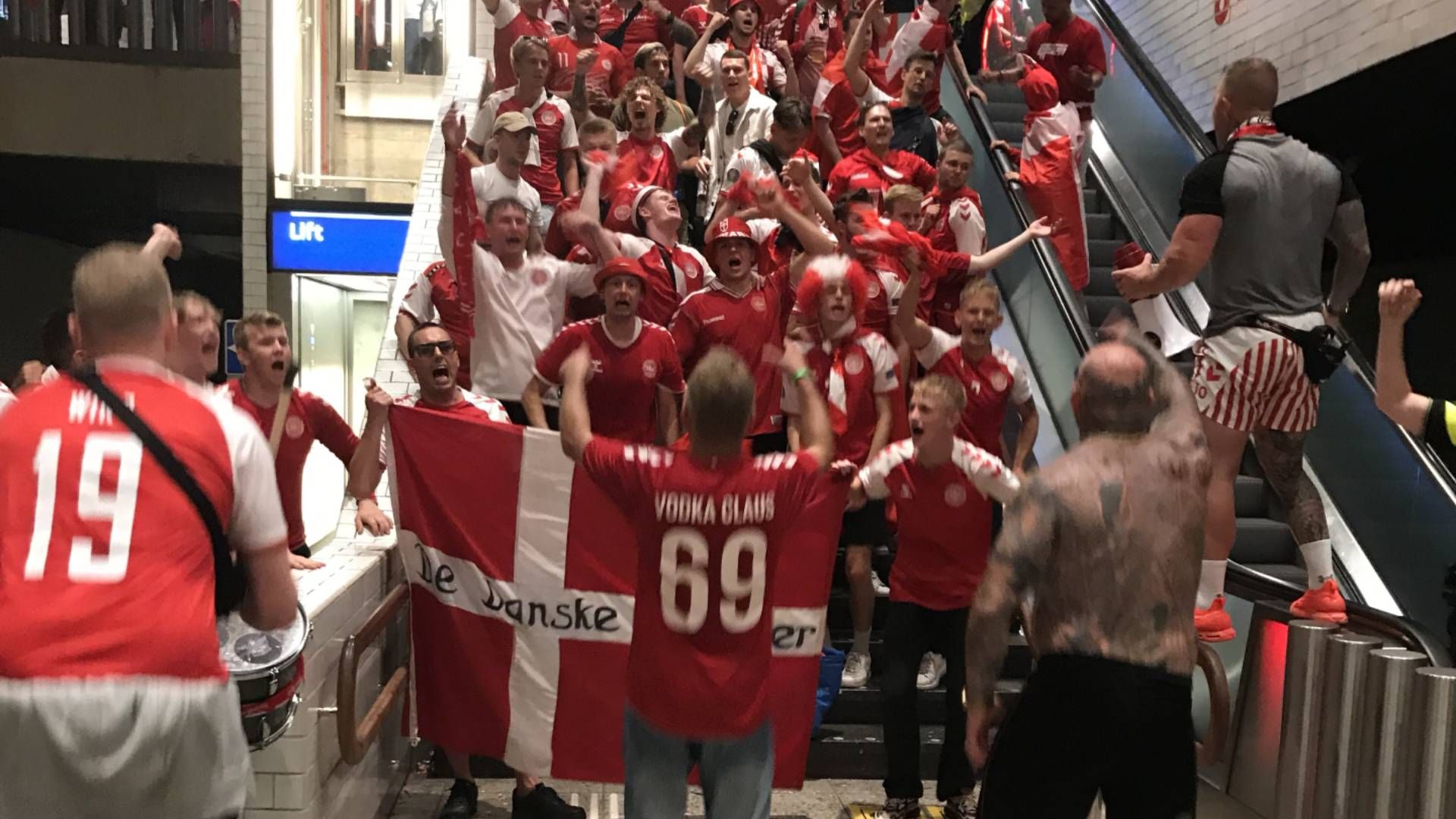 Dänemark Fans Vodka Claus 69