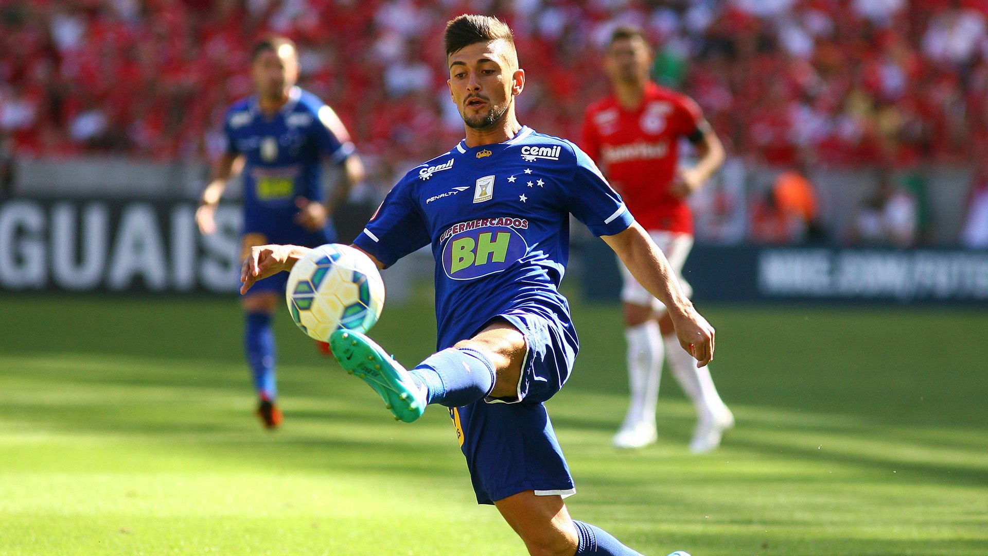 Giorgian De Arrascaeta Internacional Cruzeiro Brasileirão 06122015