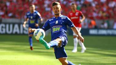 Giorgian De Arrascaeta Internacional Cruzeiro Brasileirão 06122015