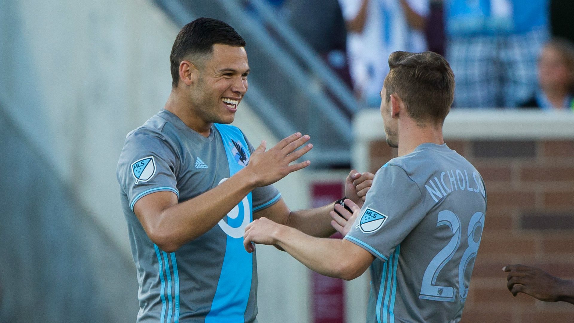 Christian Ramirez Sam Nicholson Minnesota United 07292017