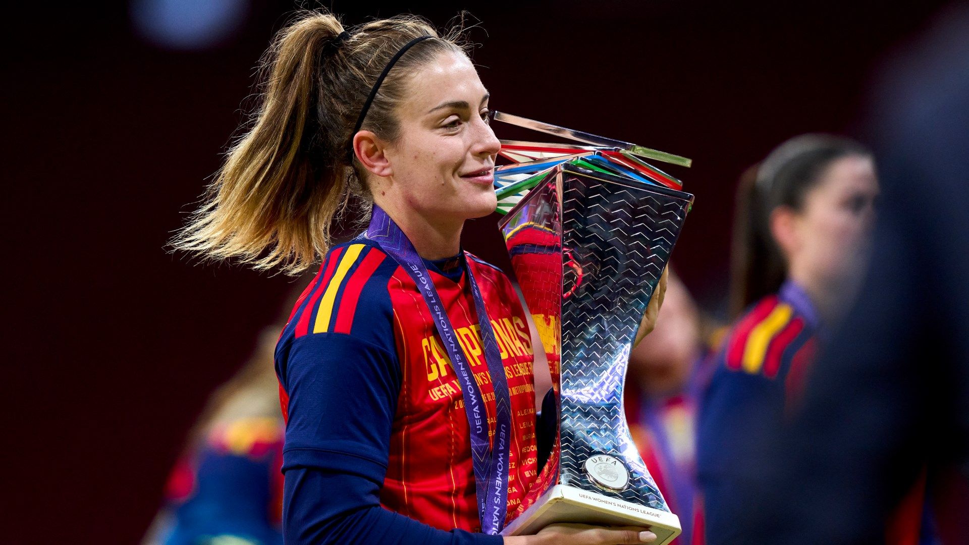 Alexia Putellas Spain Nations League trophy 2025