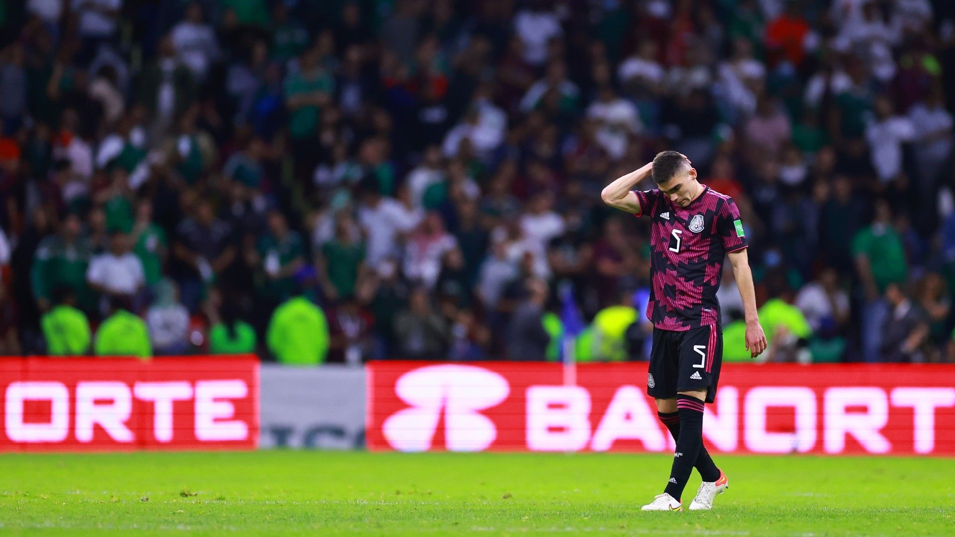 Johan Vásquez México Eliminatorias 2022