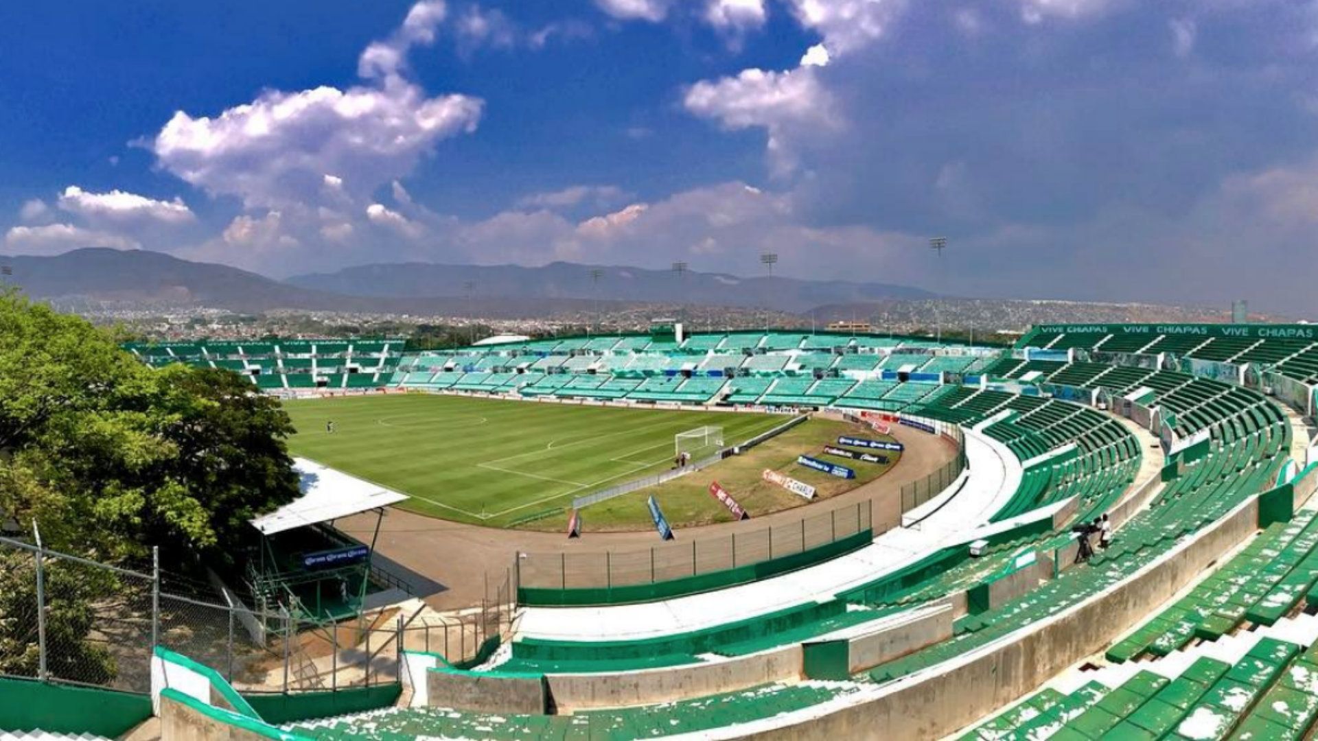 Estadio Víctor Manuel Reyna 270918