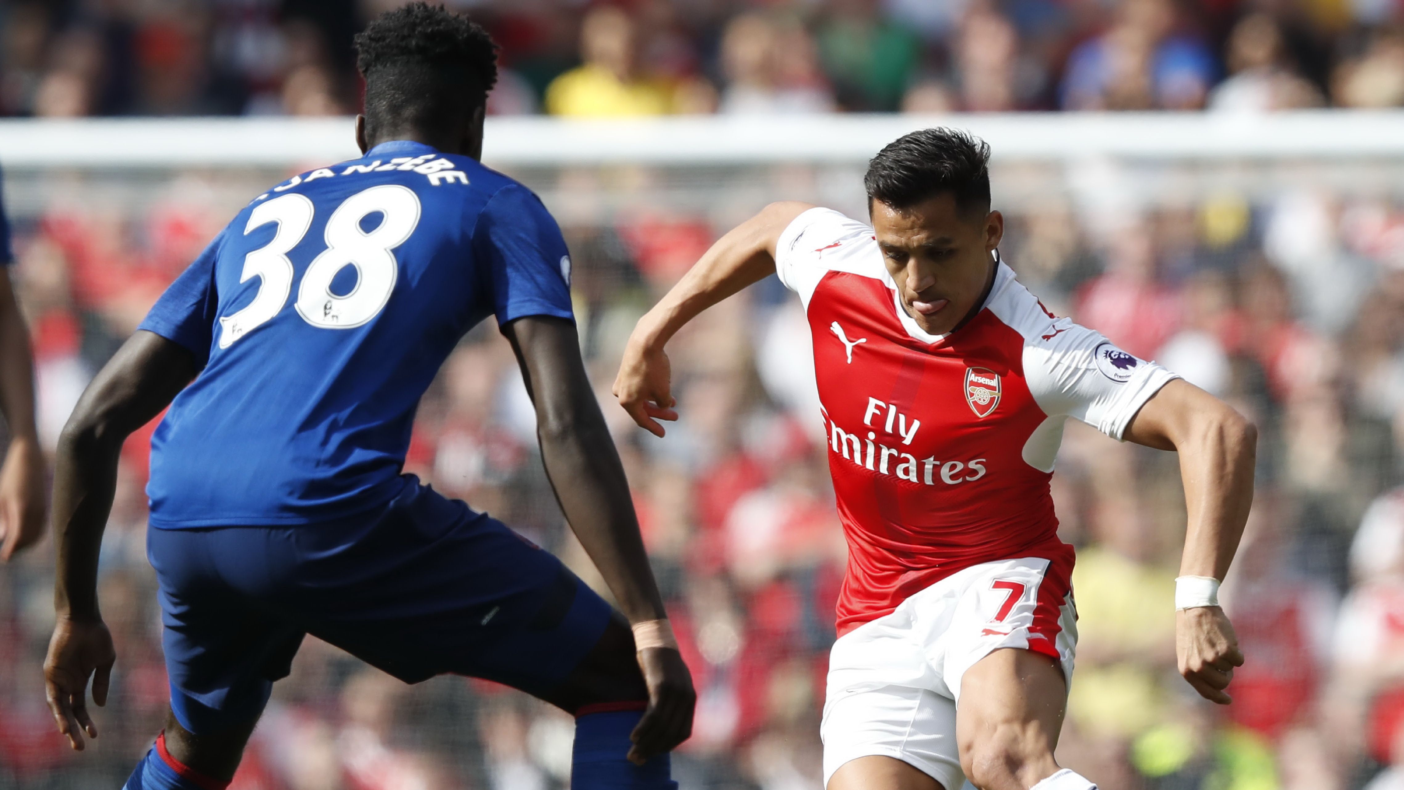 Alexis Sanchez Arsenal Axel Tuanzebe Manchester United Premier League