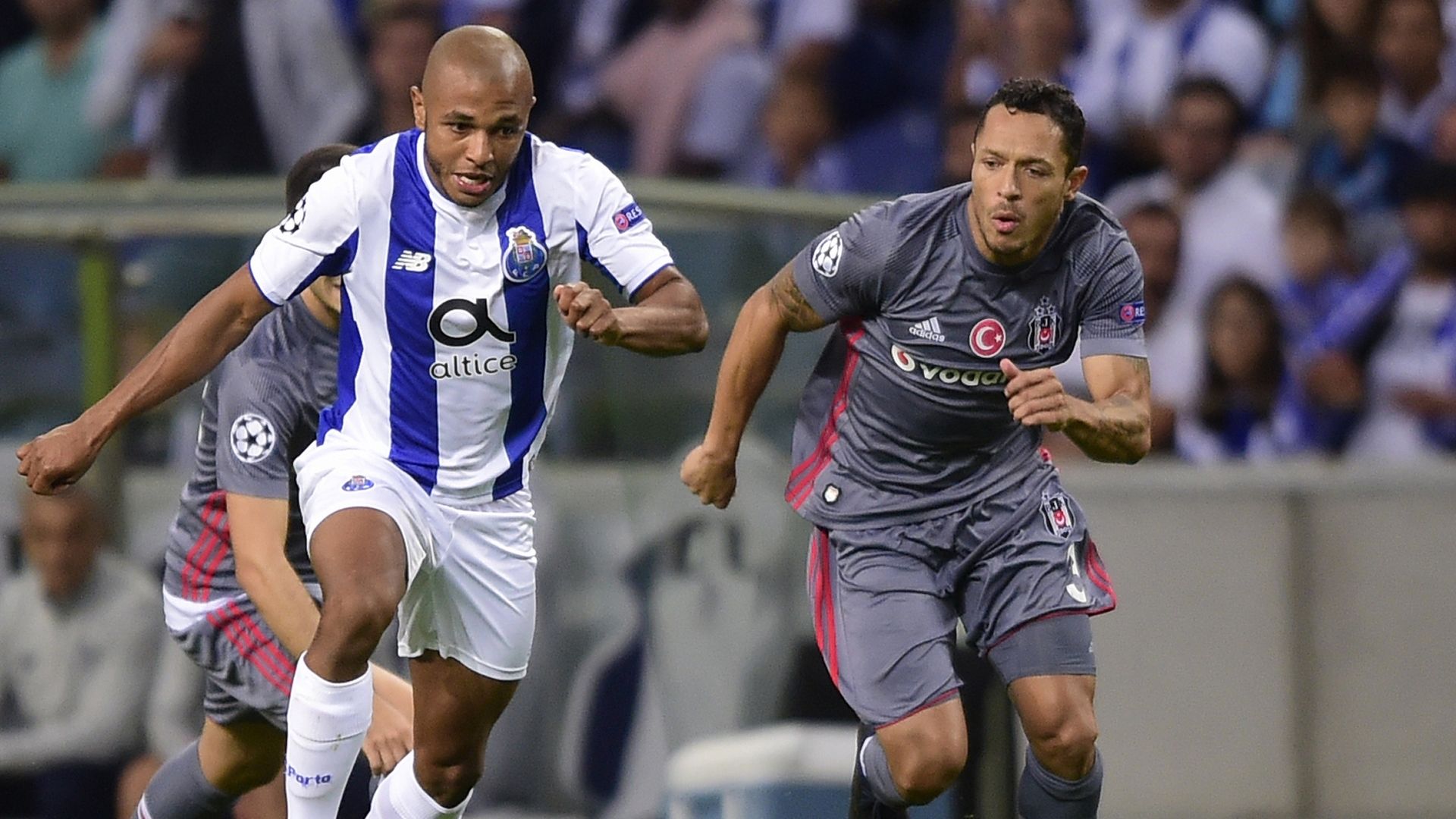 Yacine Brahimi Adriano Porto Besiktas UCL 09132017