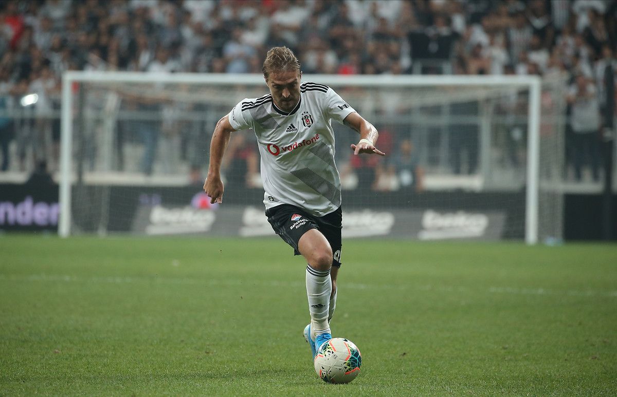 Caner Erkin Besiktas Goztepe 08/23/19