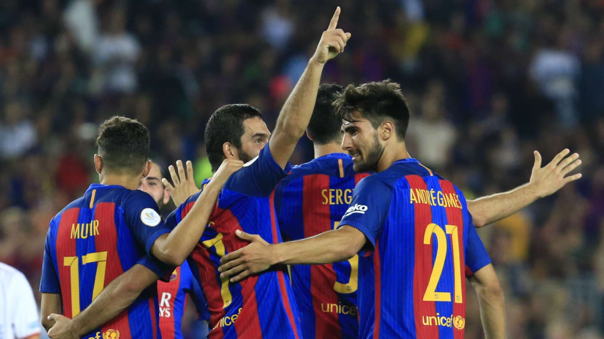 Arda Turan Andre Gomes Barcelona Sevilla Spanish Super Cup 08182016
