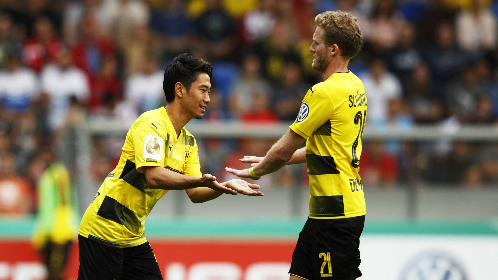 Andre Schurrle Shinji Kagawa Borussia Dortmund 2017