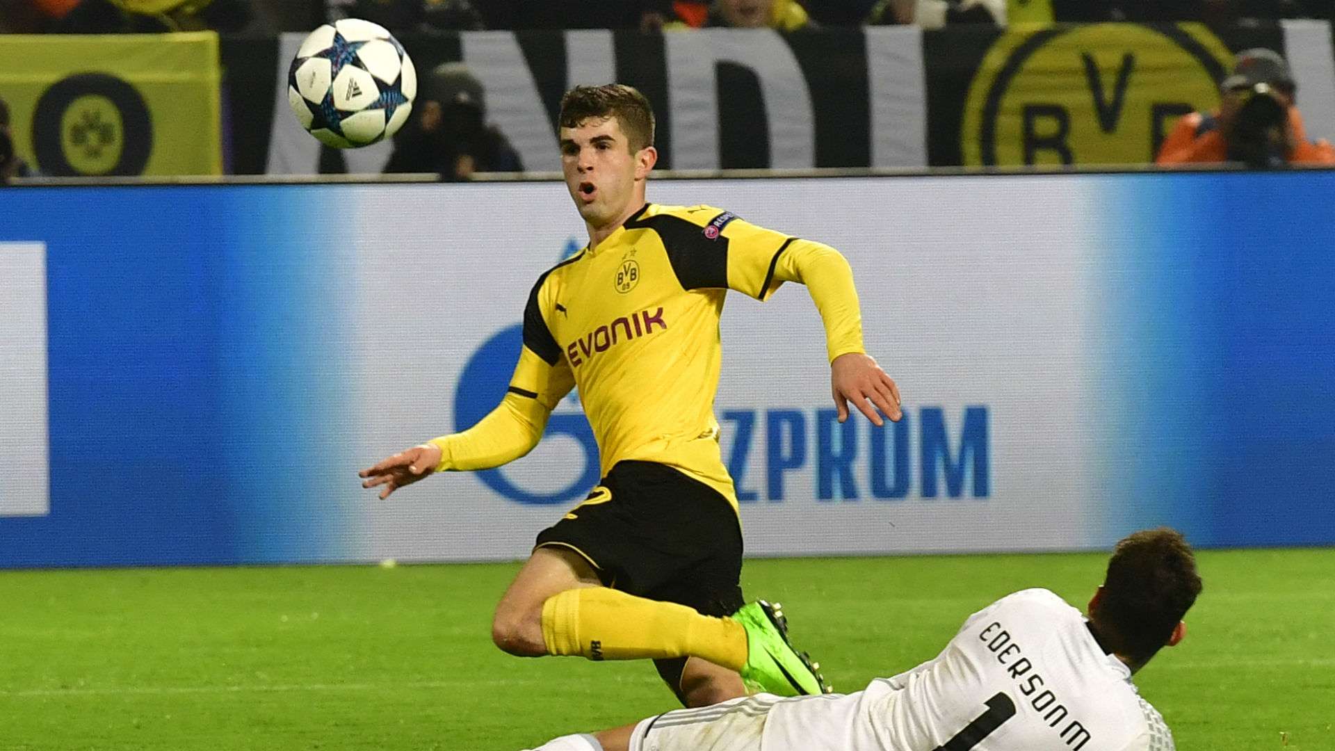 Christian Pulisic Borussia Dortmund Champions League 030817