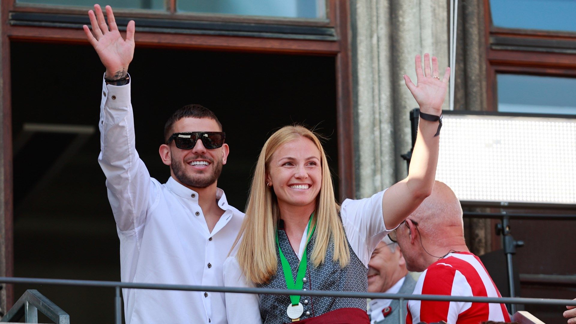 Lucas Hernandez Glodis Perla Viggosdottir FC Bayern 2023