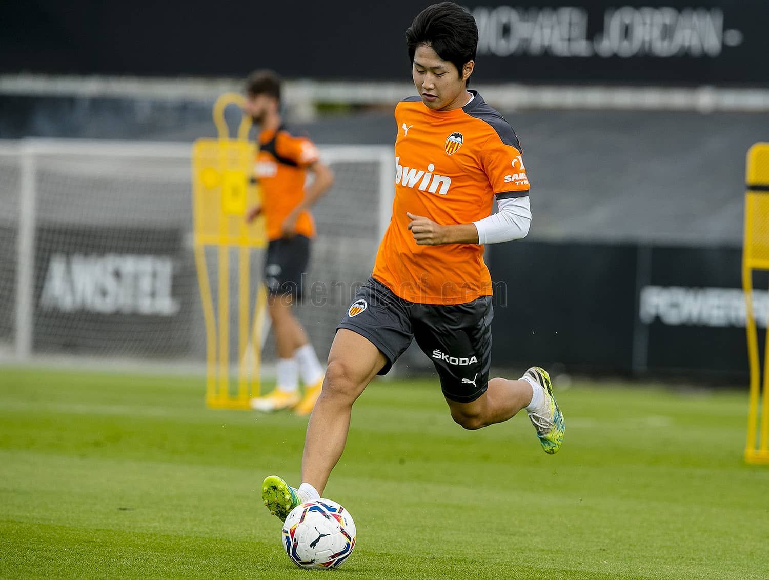 이강인