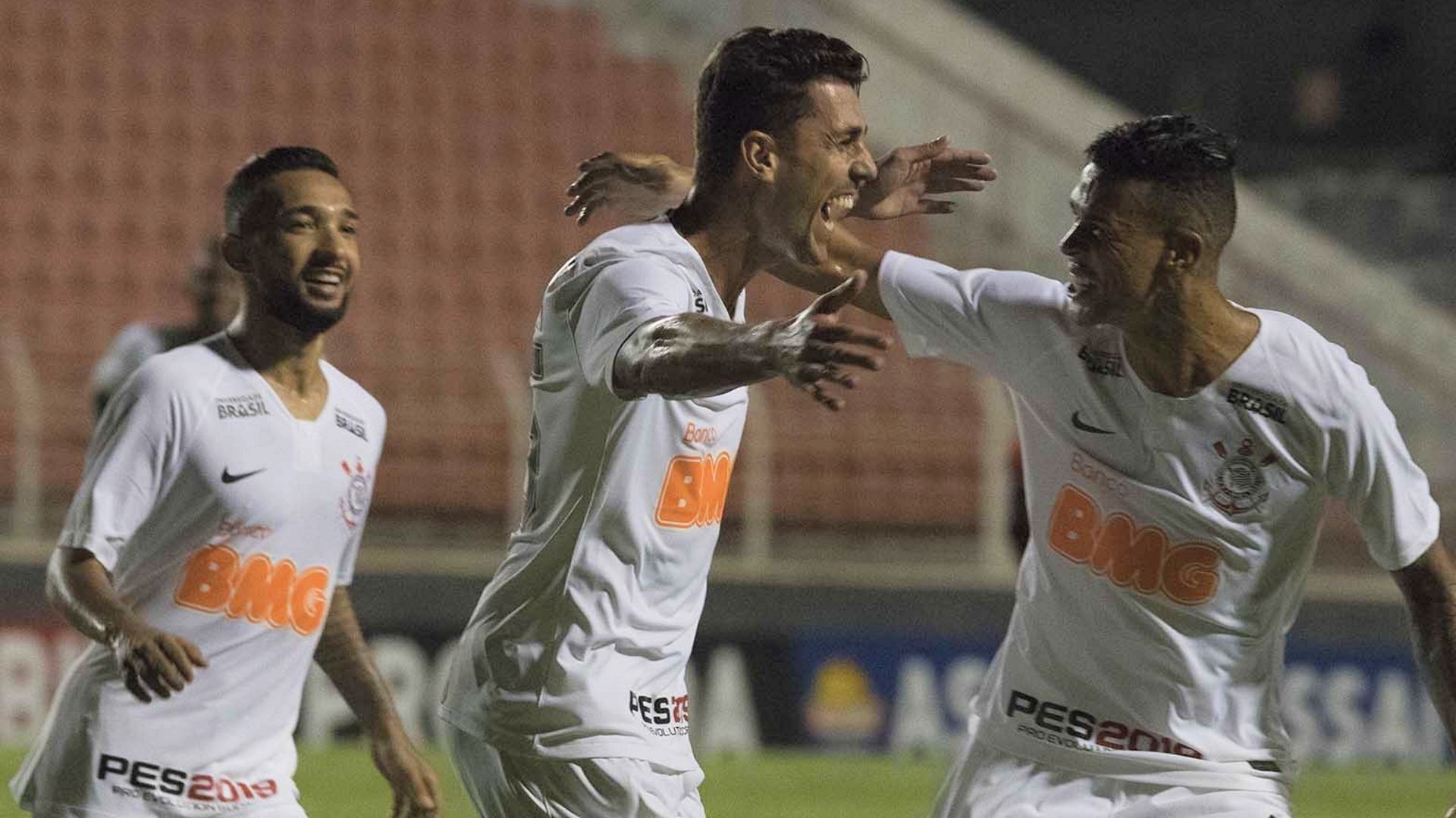 Danilo Avelar Ituano Corinthians Paulista 20032019