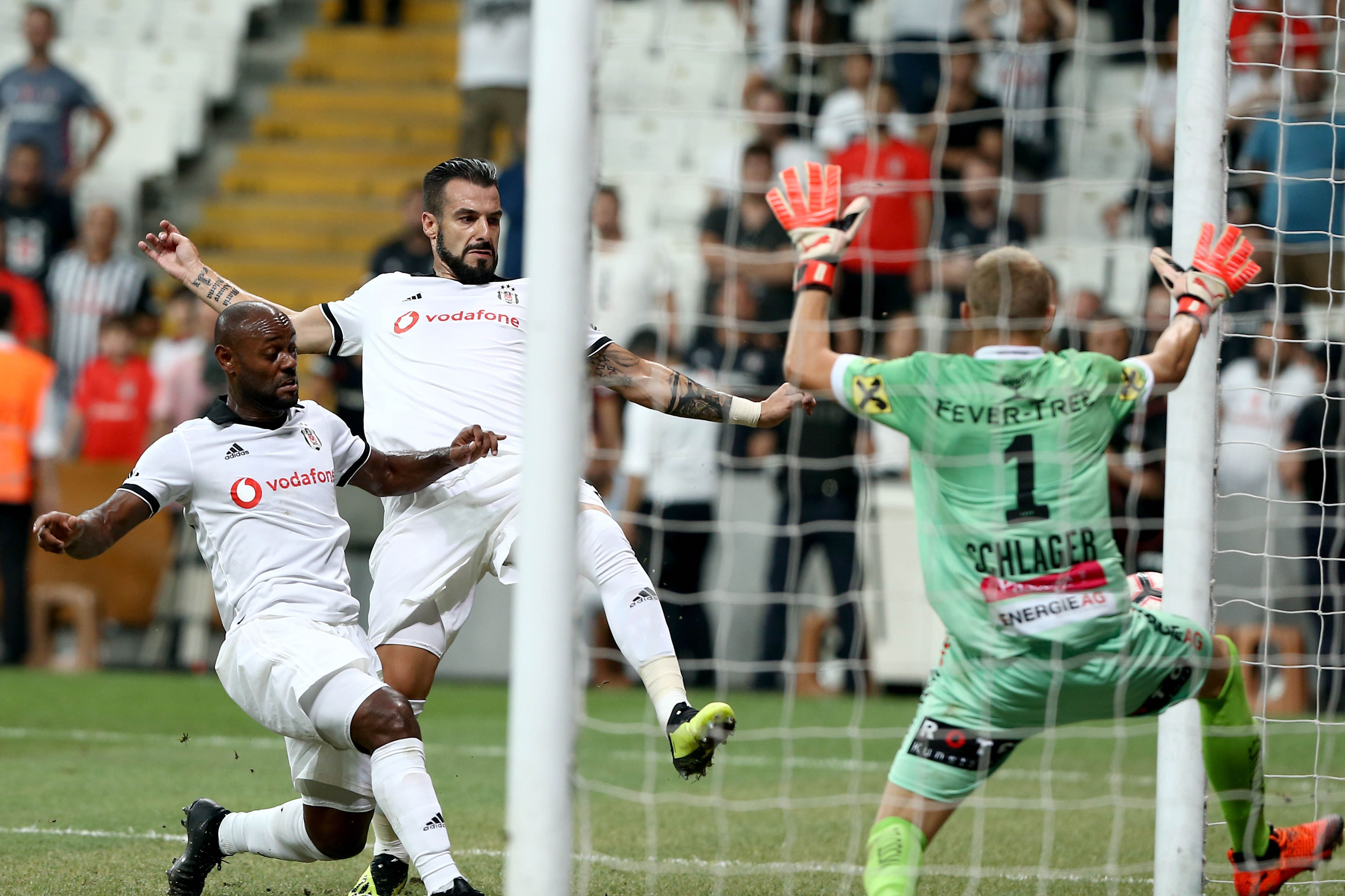 Vagner Love Alvaro Negredo Besiktas