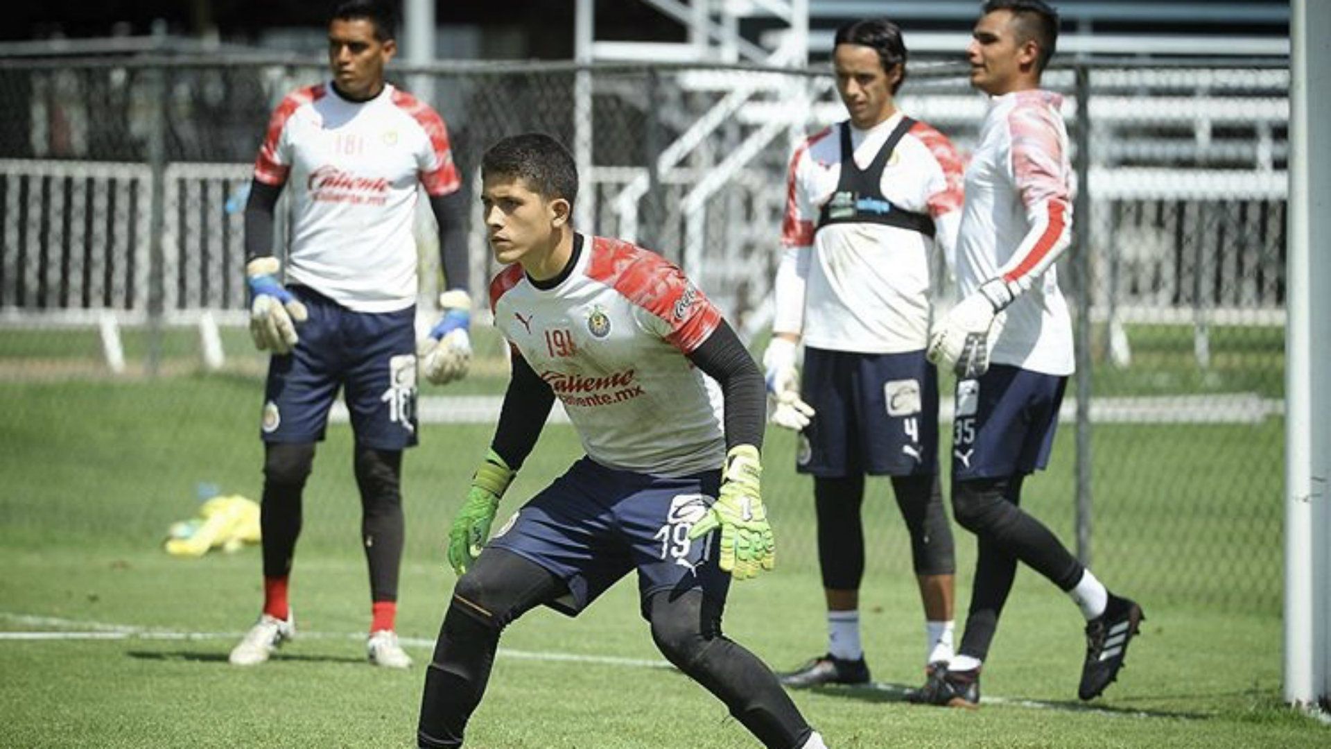 Víctor André Alcaráz Chivas