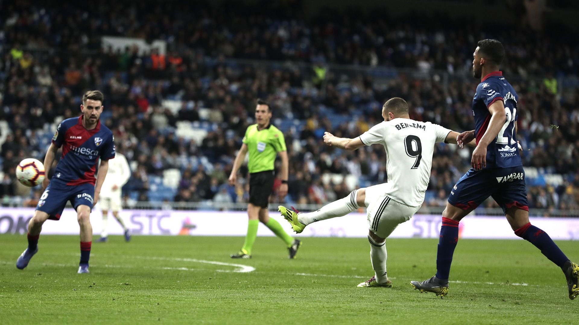 Karim Benzema Real Madrid Huesca