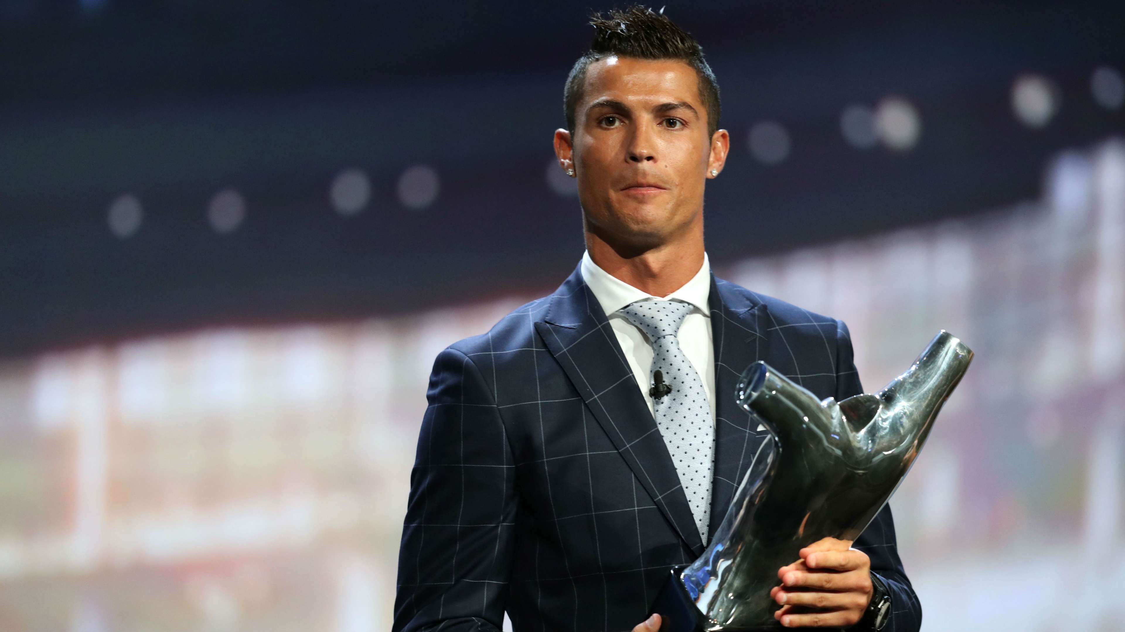Cristiano Ronaldo UEFA best player 25082016