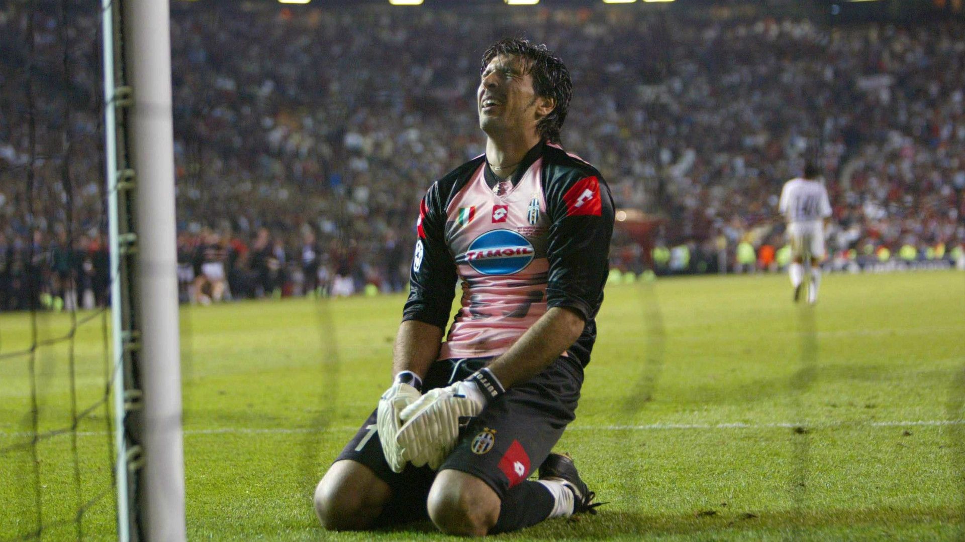 Gianluigi Buffon Juventus Champions League 2002-2003