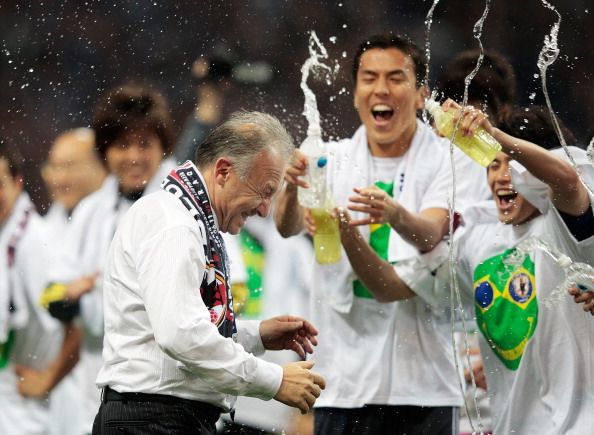 Japan WCQ celebration, Alberto Zaccheroni