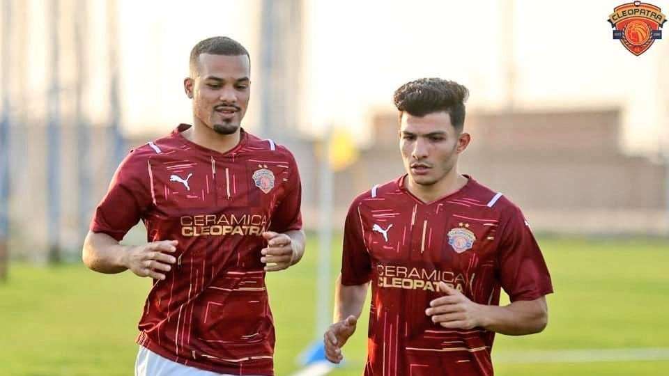 Fagrie Lakay, Ceramica Cleopatra