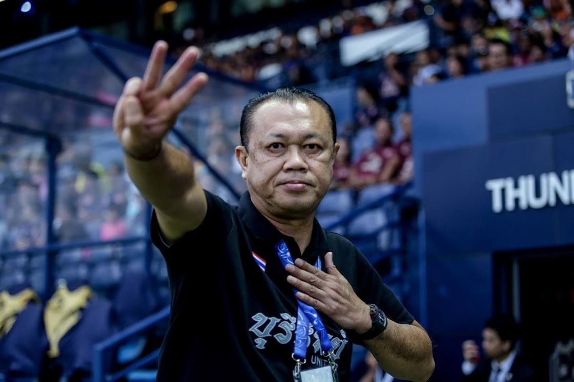 เนวิน ชิดชอบ