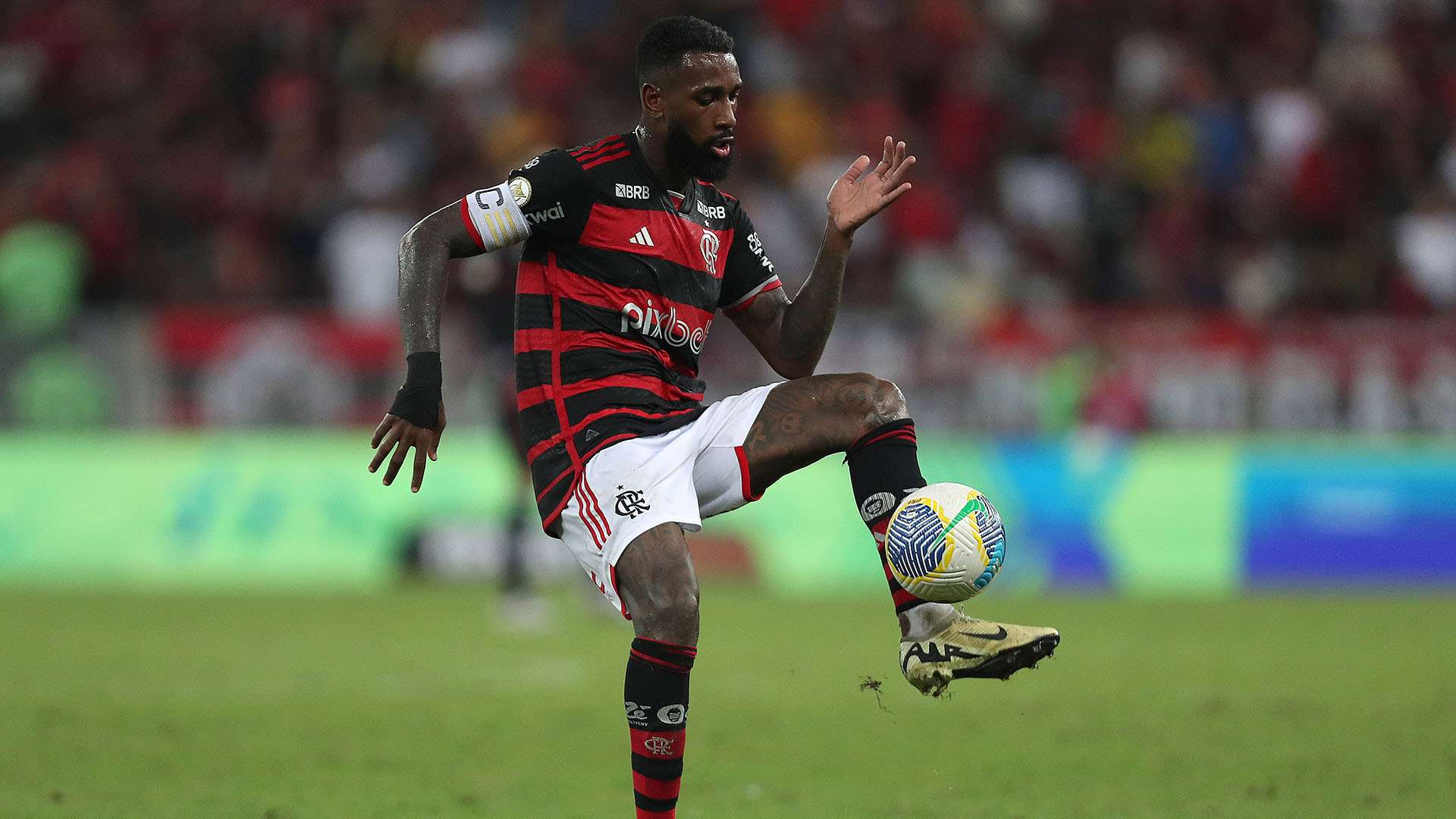 Gerson, jogador do Flamengo, 2024