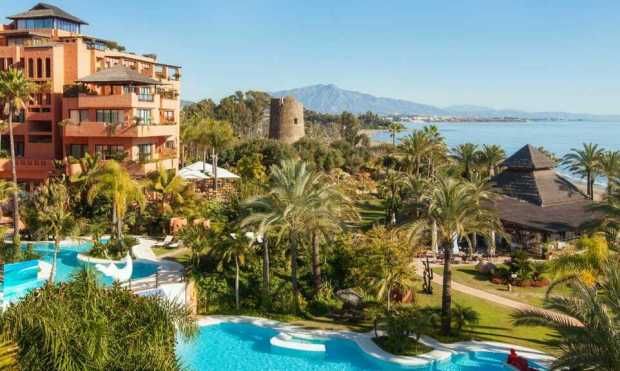 Ole Gunnar Solskjaer and his lads will now stay at this beachfront spot in nearby Estepona