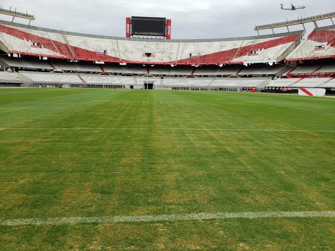 Campo de juego estadio Monumental River Plate 29012020