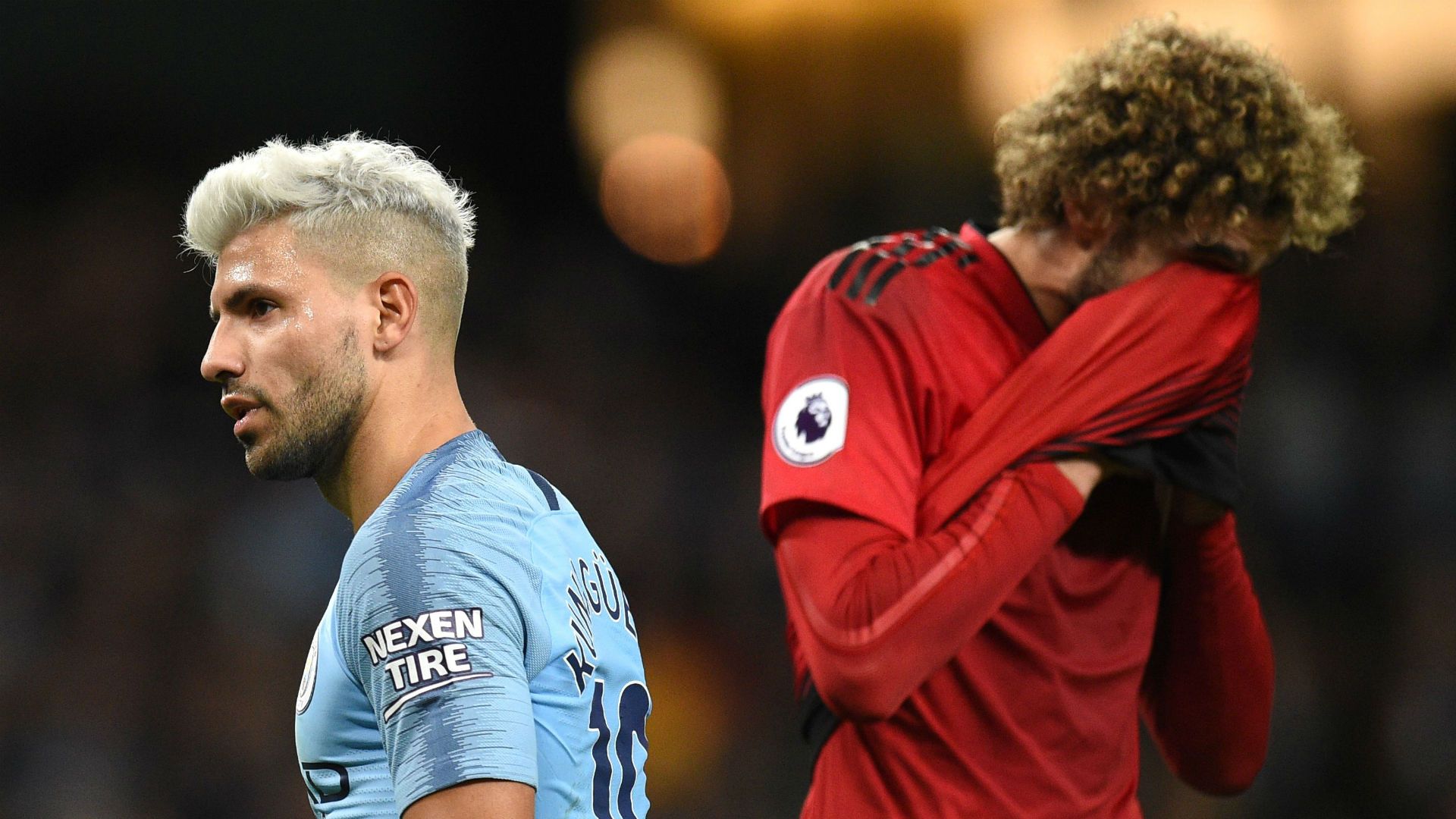 Sergio Aguero Marouane Fellaini Manchester City United 111118