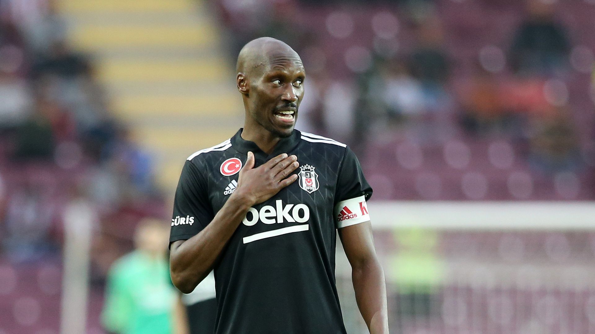 Atiba Hutchinson Besiktas 2021/22